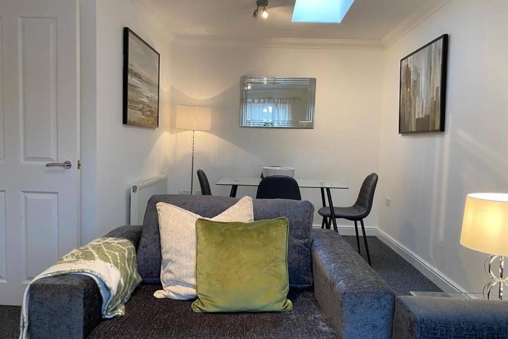 Alicia Newport By Mia Living 2 Bedroom Apartment With Dedicated Parking Esterno foto