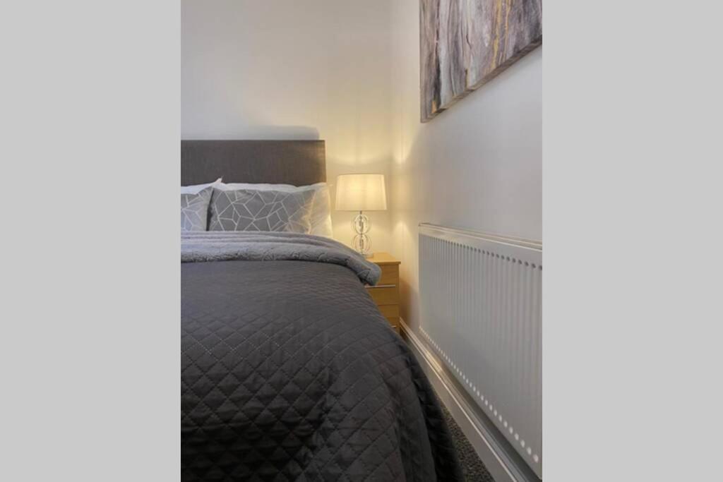 Alicia Newport By Mia Living 2 Bedroom Apartment With Dedicated Parking Esterno foto